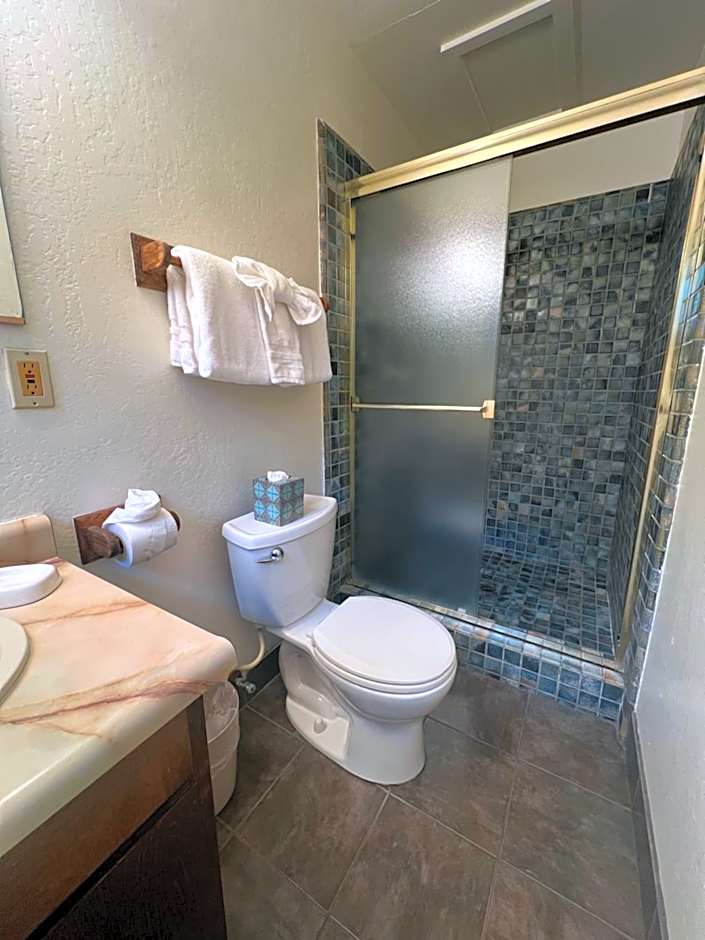 Ocean Cove Lodge