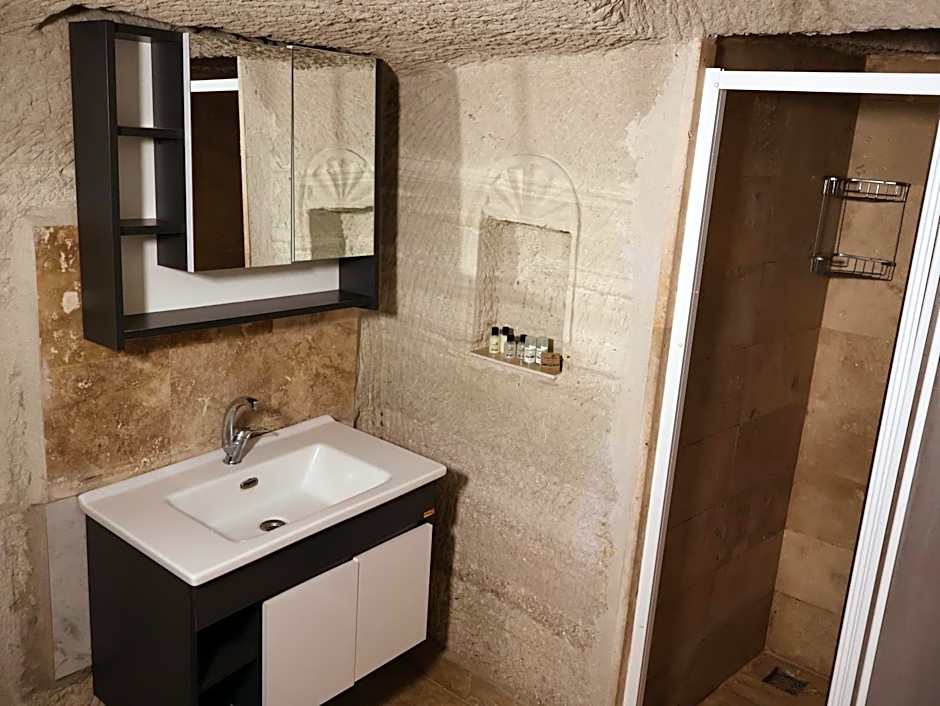 Seven Rock Cave Hotel