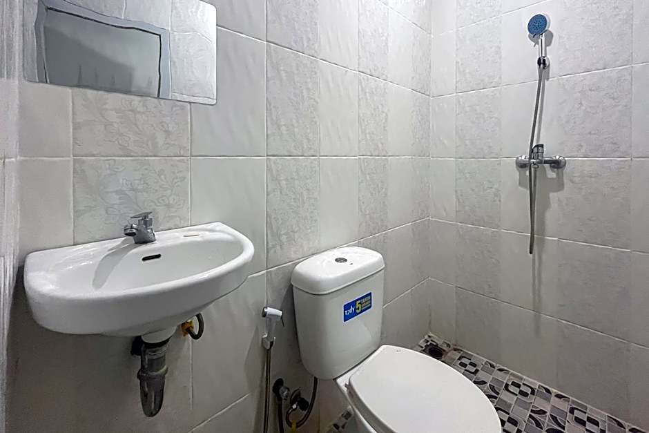 RedDoorz Lotte near PTC MALL