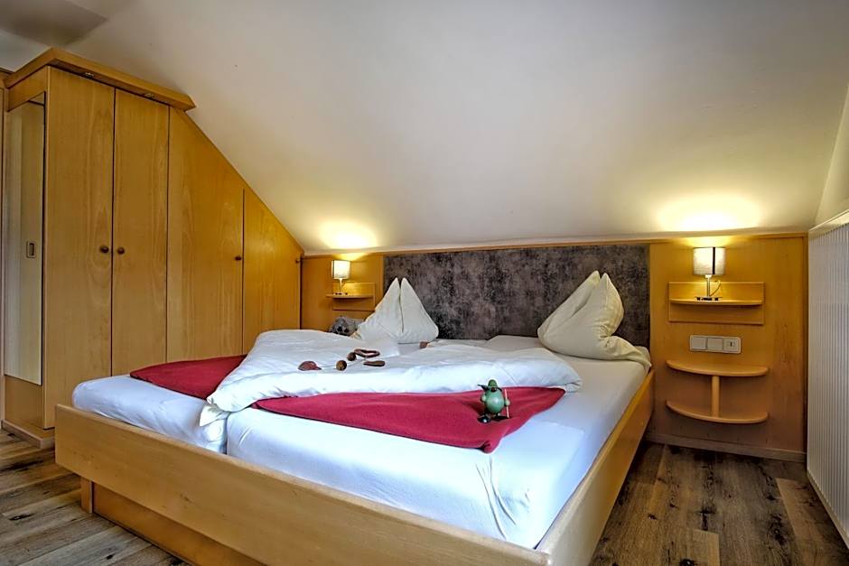 SeeHotel & SeeApartments Kärntnerhof- direkt am See!