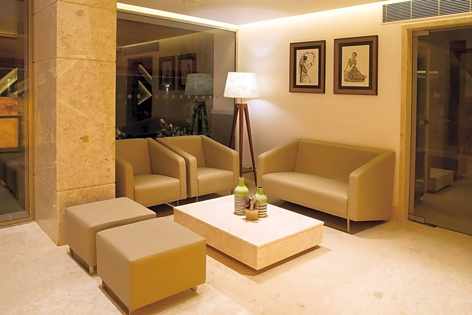 Hotel Urvashi Residency