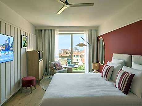 Superior King or Twin Room