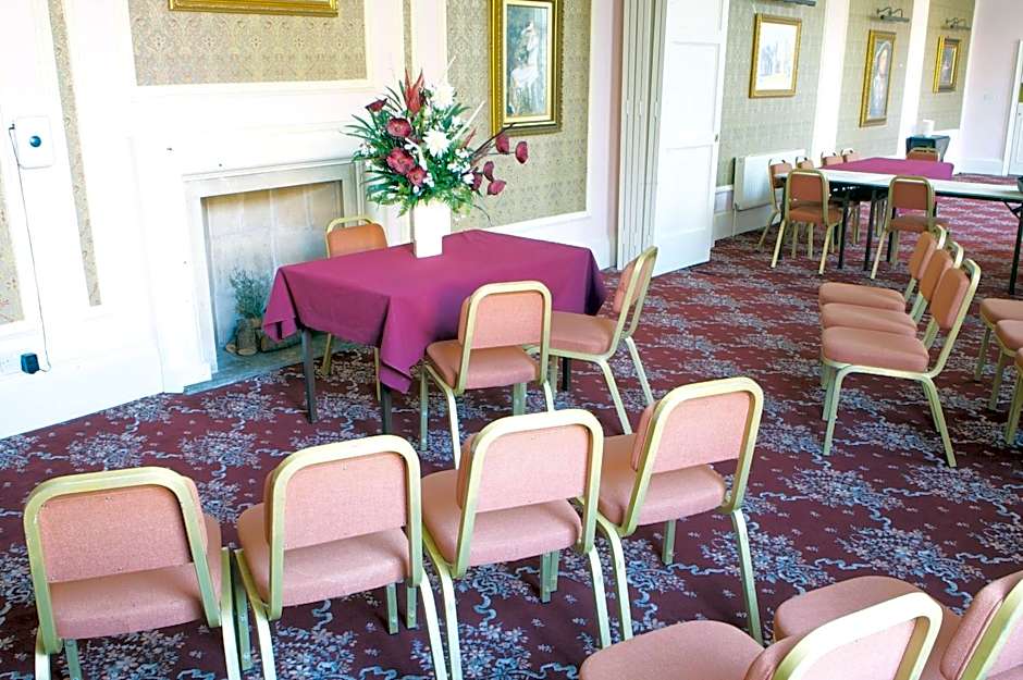 George & Pilgrims Hotel