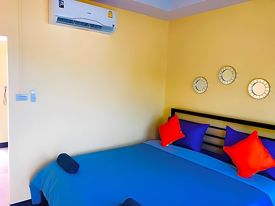 At The Beach Koh Larn