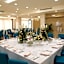 LUAL Bleisure Hotel