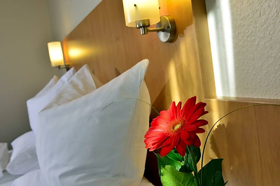 AMBER HOTEL Leonberg / Stuttgart