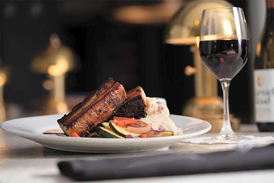 Hilton Garden Inn Charleston Waterfront/Downtown