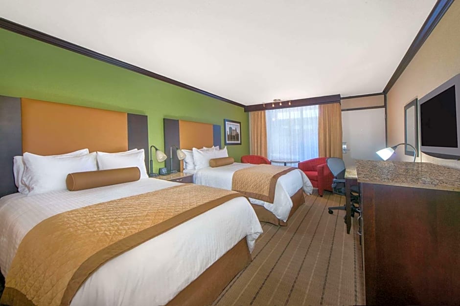 Wyndham Garden Oklahoma City - Near OKC Airport, Restaurants, Mins-to Outlet Mall & Down Town