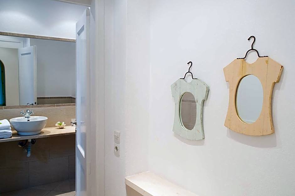 Skiathos Holidays Suites & Villas