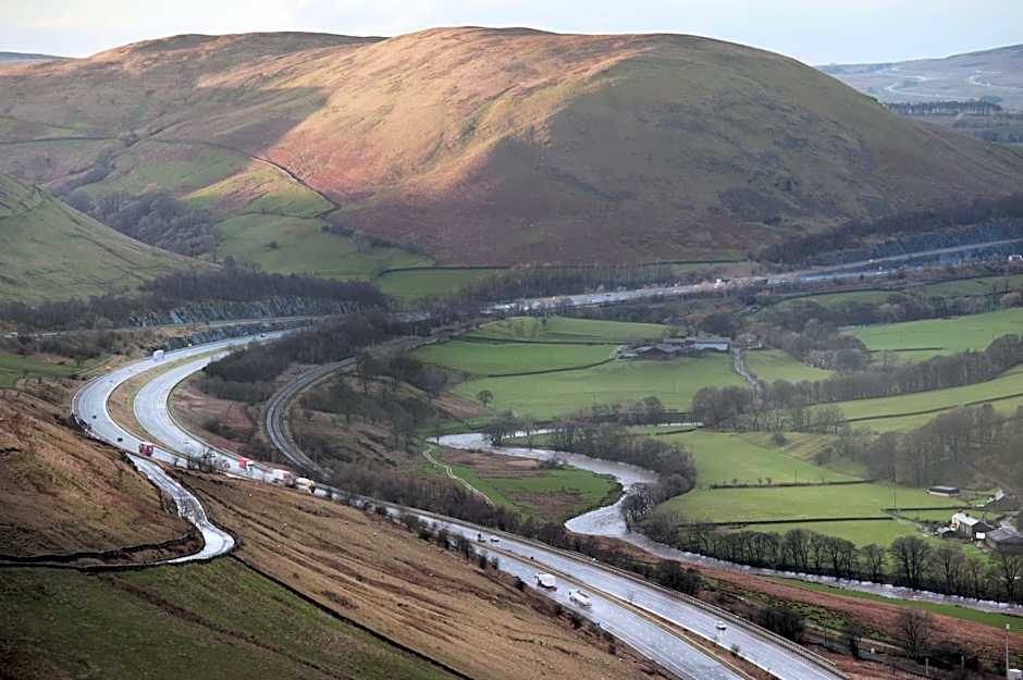 Tebay Services Hotel