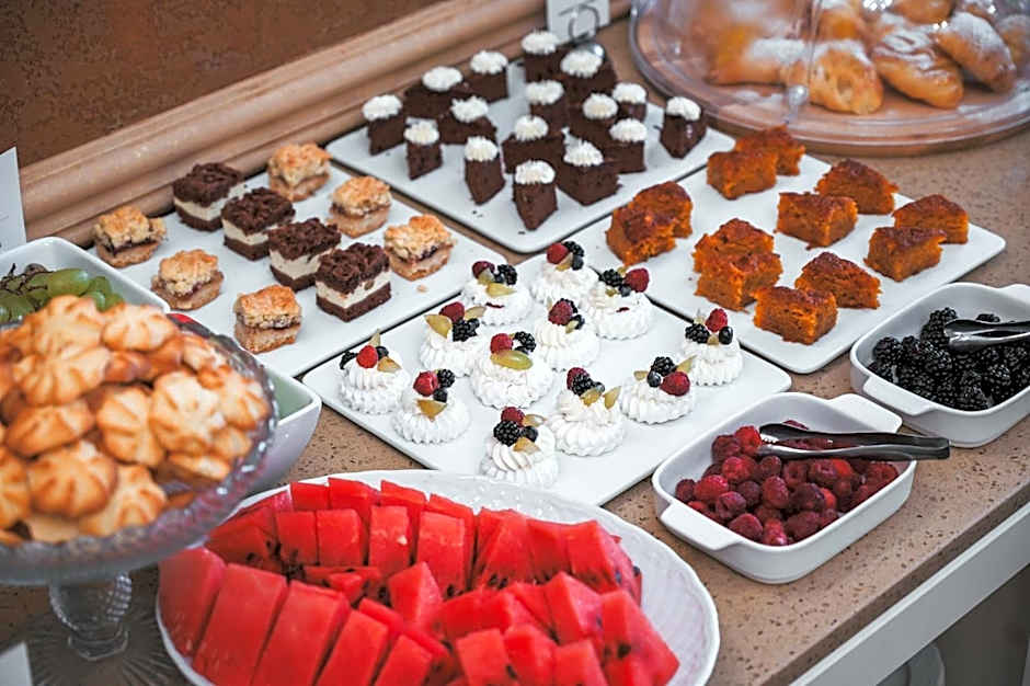 Alexandrovskiy Hotel