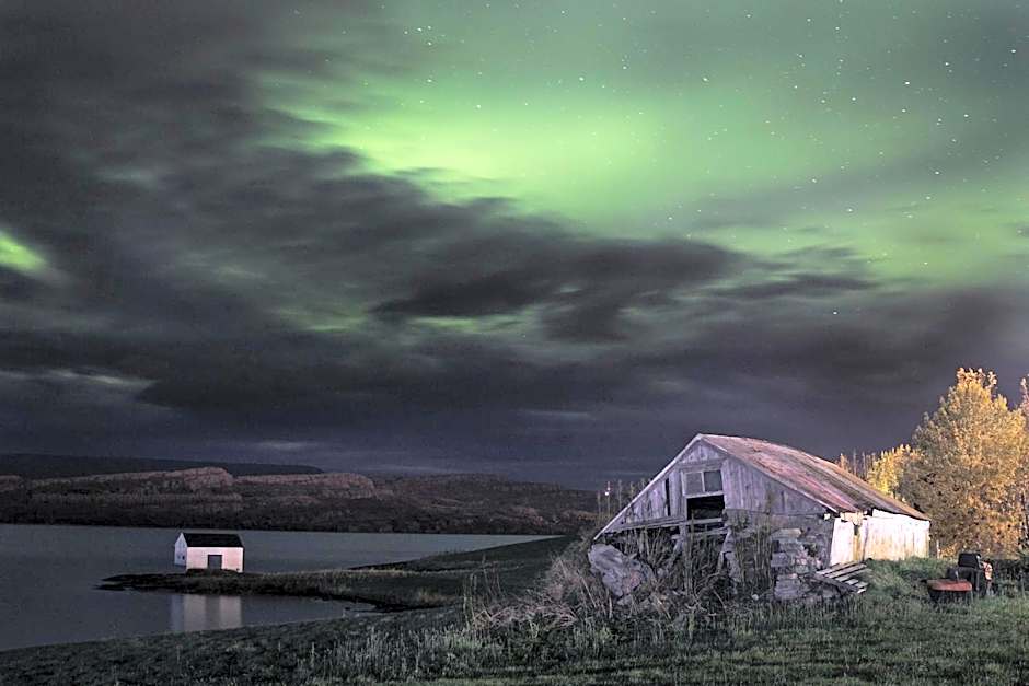 Gistihúsið - Lake Hotel Egilsstadir