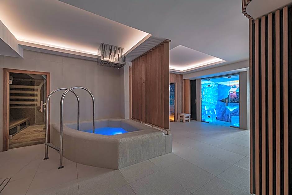 Hotel Carbona Thermal Spa