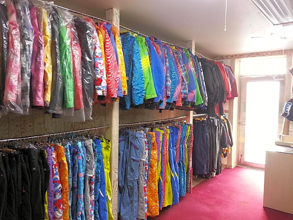 Green And Blue Hotel