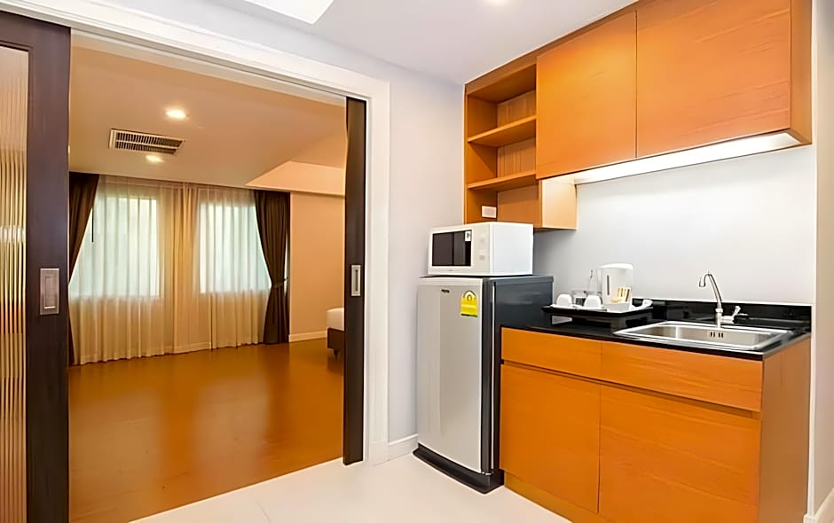 Avion Hotel