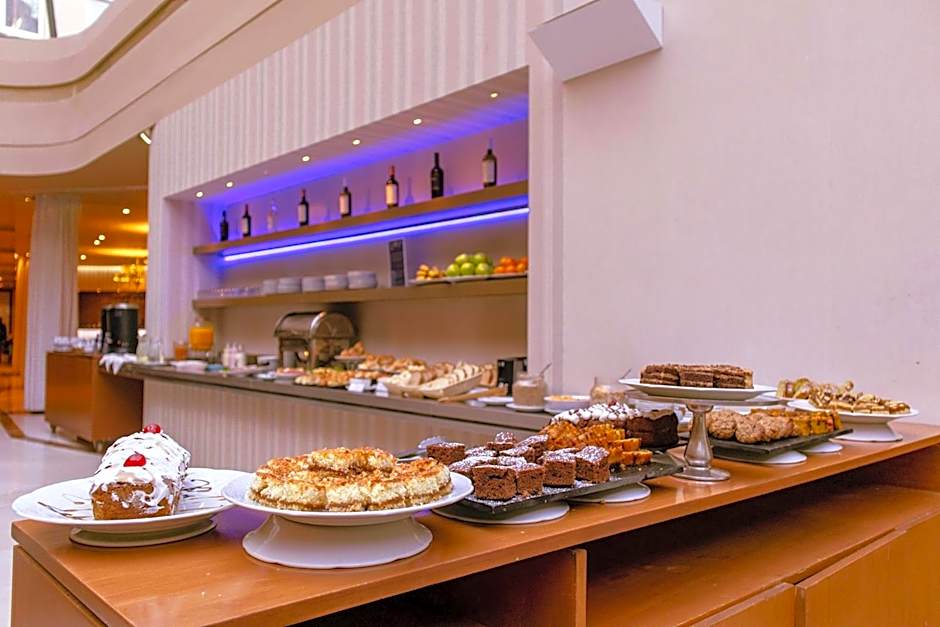 Howard Johnson Plaza by Wyndham Buenos Aires Florida Street