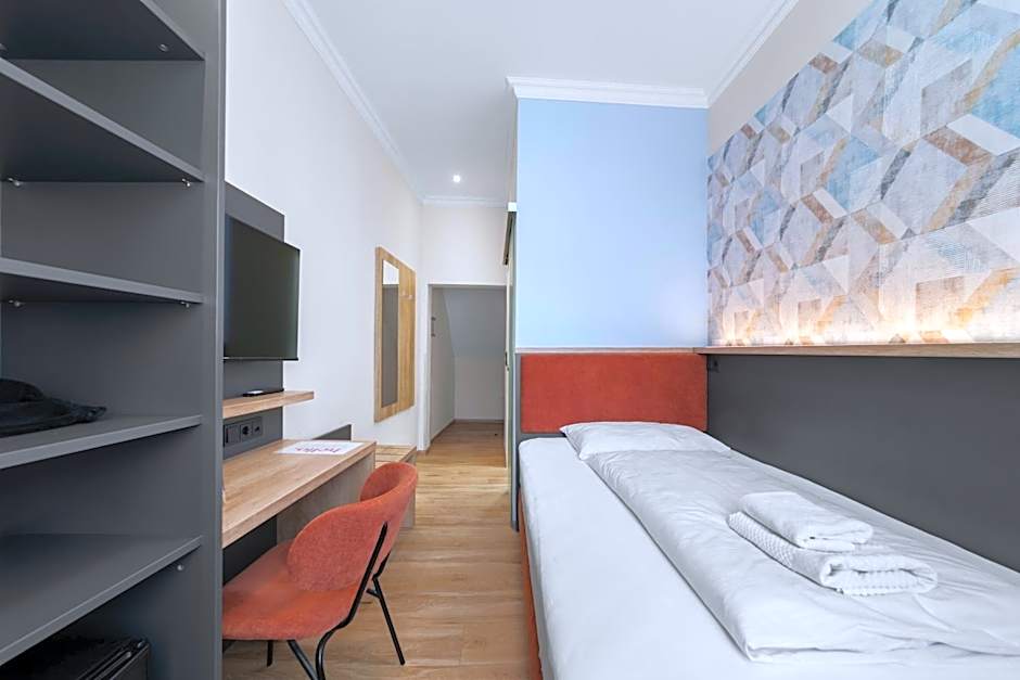 NEU - Sona Design Rooms - CITY CENTER -