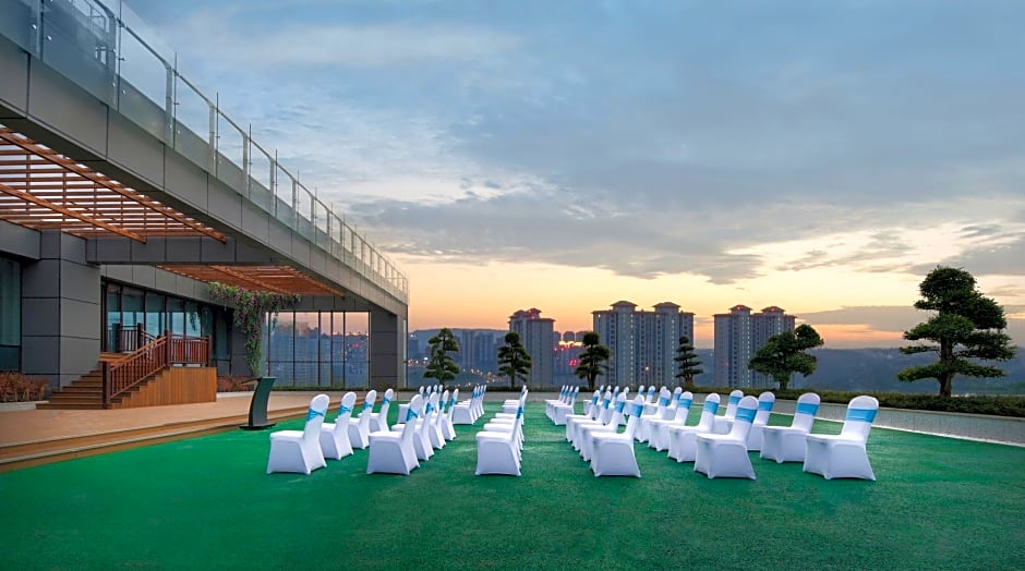 Holiday Inn Luzhou Longjian By IHG