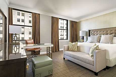 Superior King, Club Lounge Access, Larger Guest room, 1 King