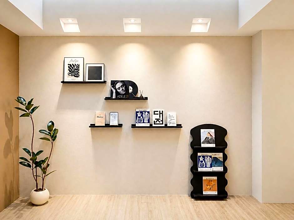 Fengchia INNK Hotel