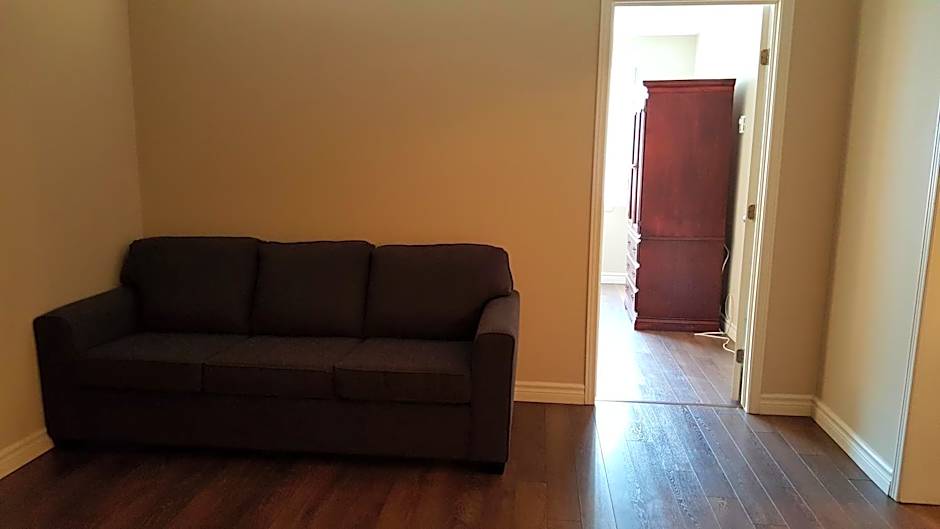 Duvernay Studios and Suites