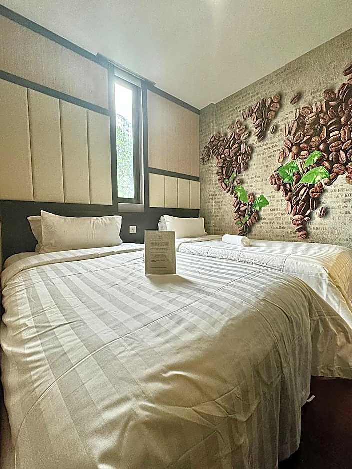 Chariton Hotel Nusa Bestari