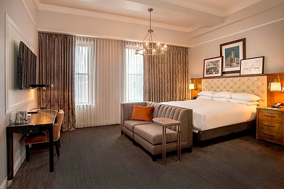 St Louis Union Station Hotel Curio Collection by Hilton