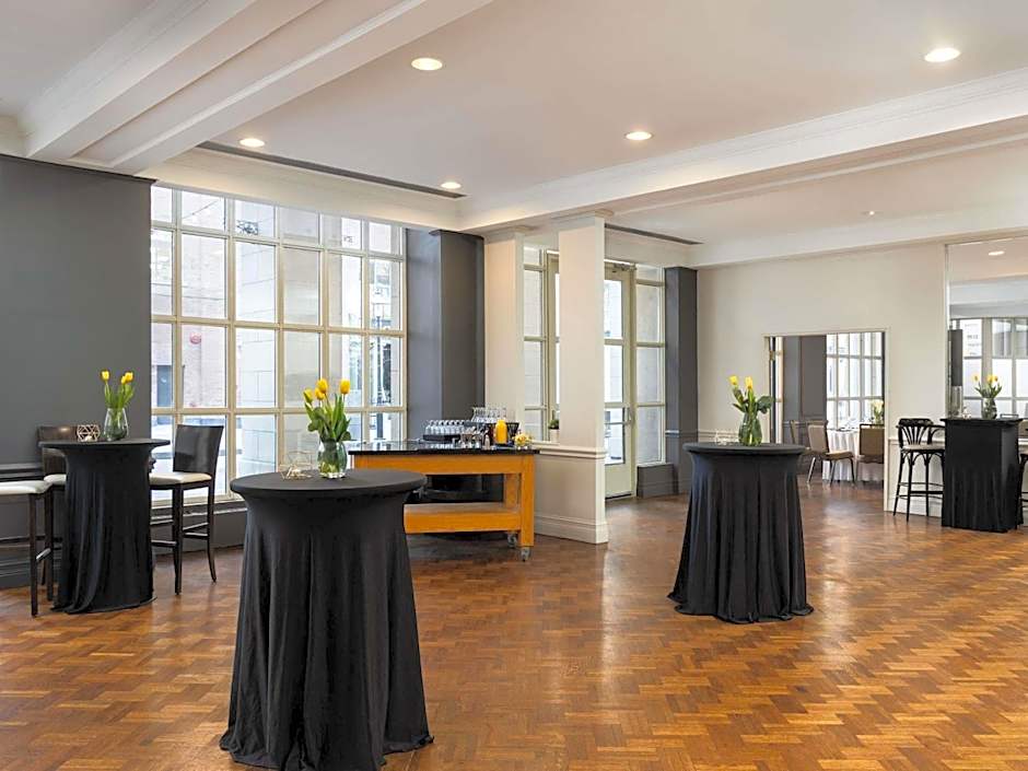 The Novotel Toronto Center Hotel