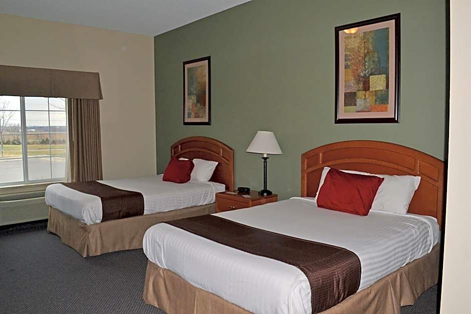Paola Inn and Suites