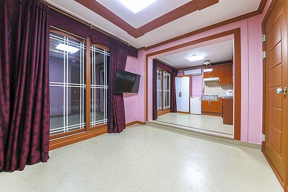 Hotel TopsVille