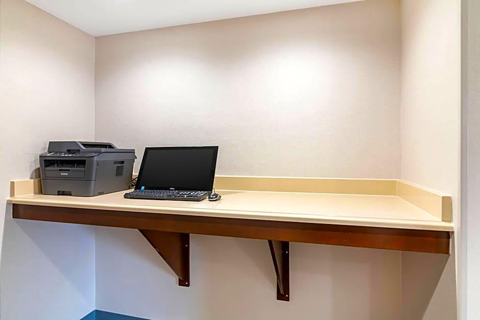 Comfort Inn Manchester Airport