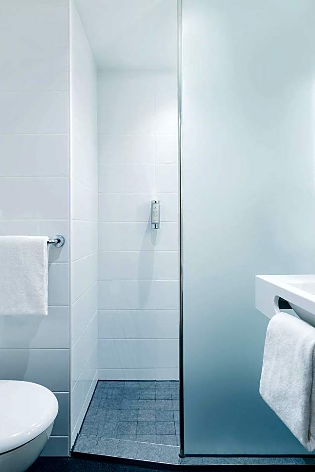 B&B HOTEL Zürich Airport