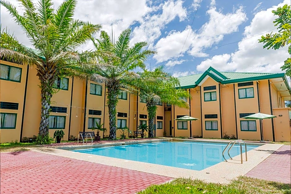 Microtel by Wyndham Cabanatuan