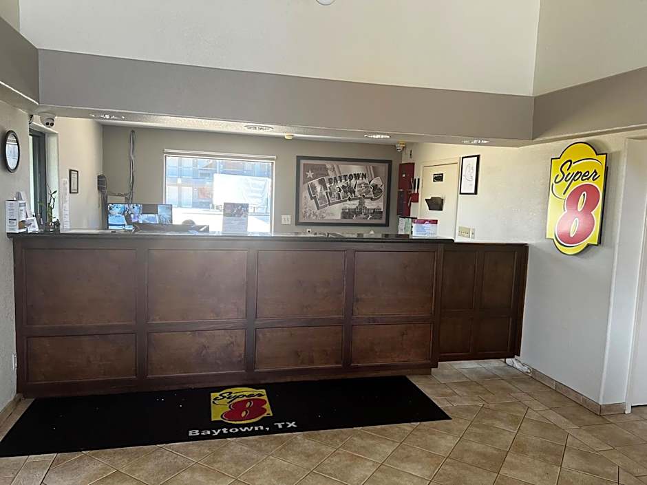 Super 8 by Wyndham Baytown / I-10 – Baytown, TX