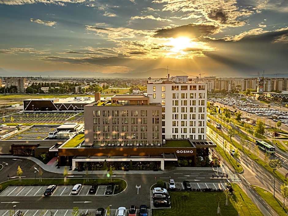 Qosmo Brasov Hotel