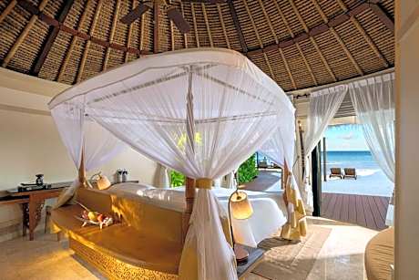 Grand Beachfront Pool Villa - Free transfer