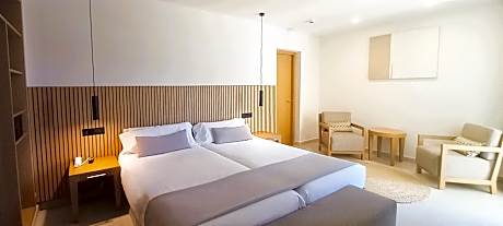 SUITE APARTMENT POOL VIEW 3 ADULTS