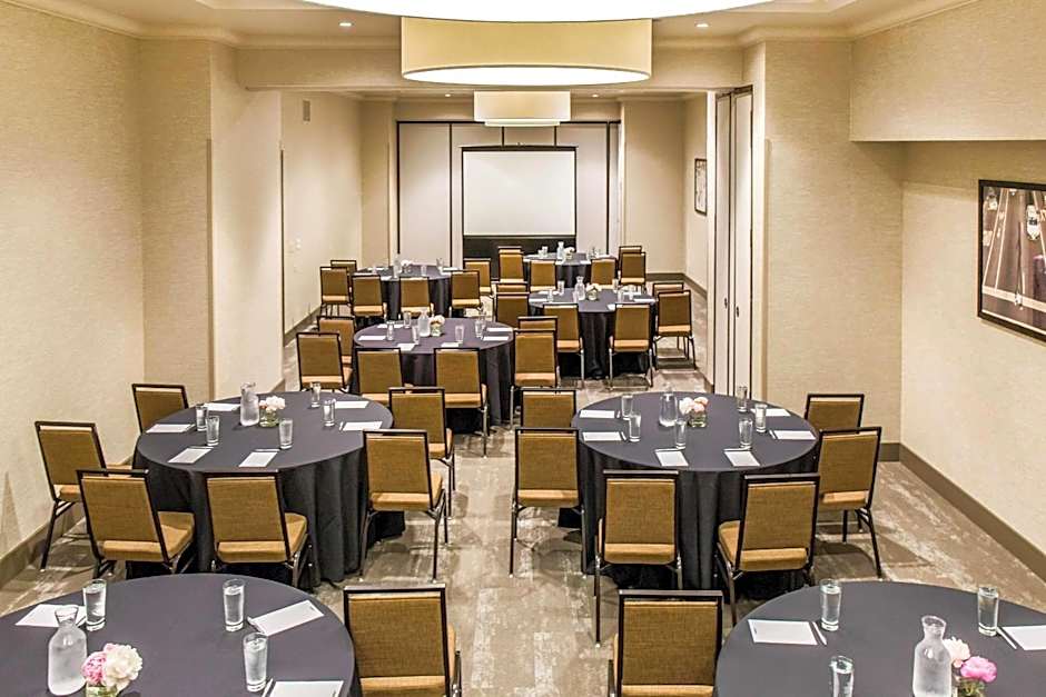 Cambria Hotel Chicago Loop - Theatre District