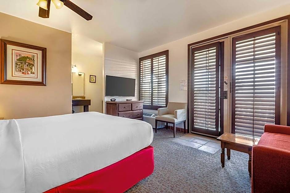 Best Western Plus Hacienda Suites-Old Town