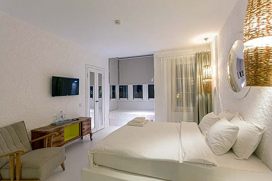 Peremere Alaçati Otel