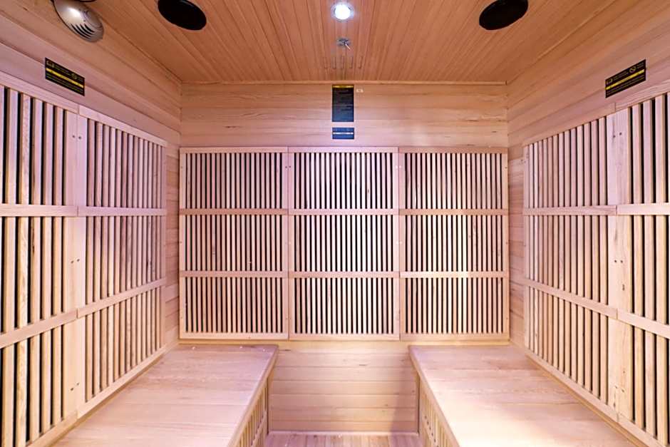 Naiades Marina Hotel