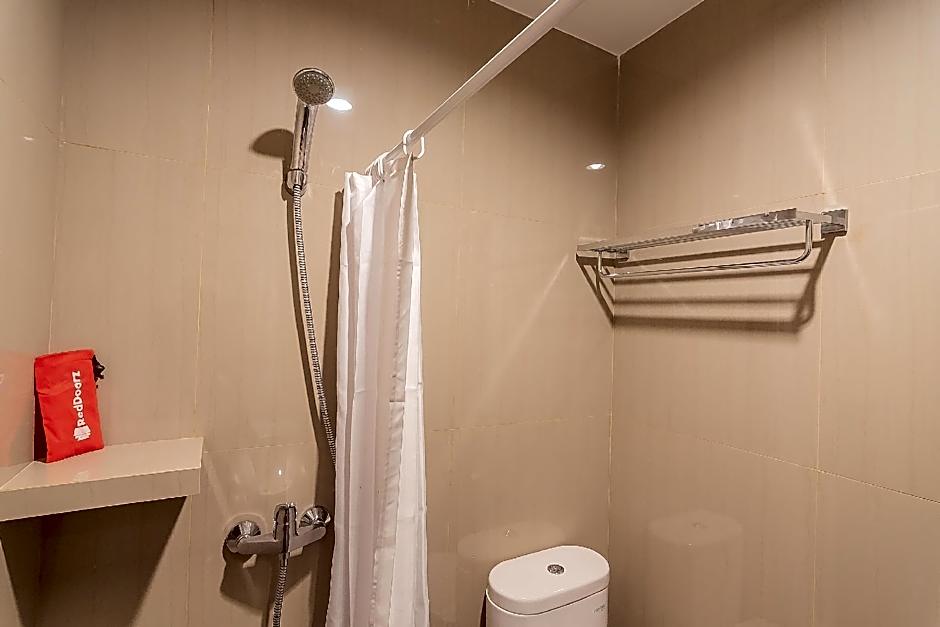 RedDoorz Plus @ Siradj Salman Samarinda