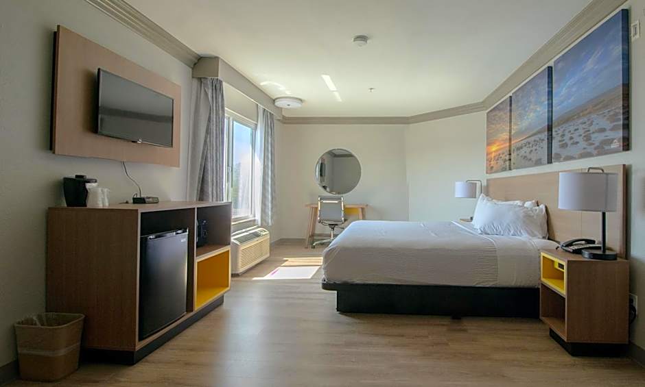 Days Inn by Wyndham Carlsbad