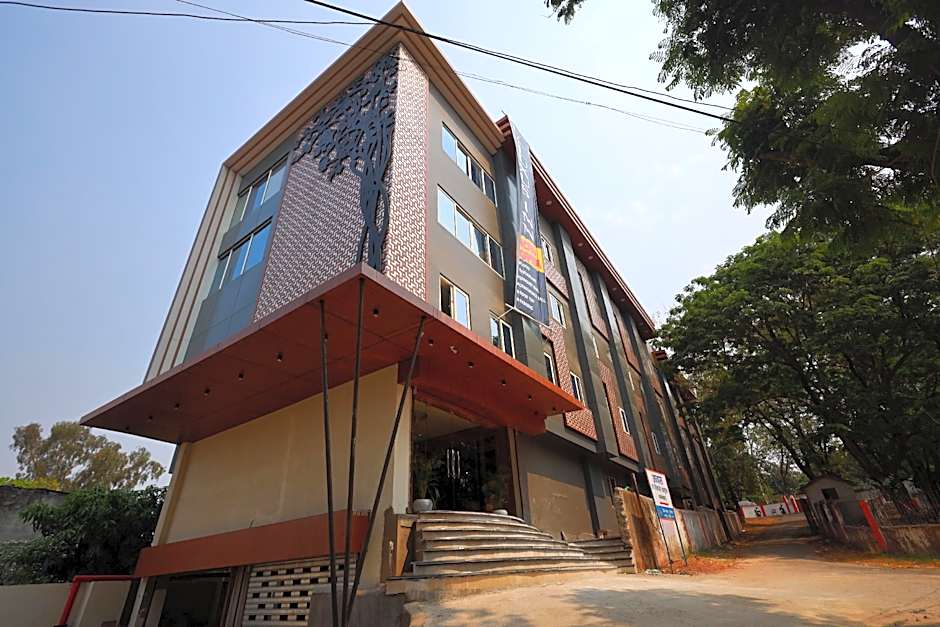 LUXUS INN DHANBAD