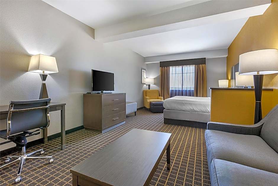 Best Western Plus Lampasas Inn & Suites