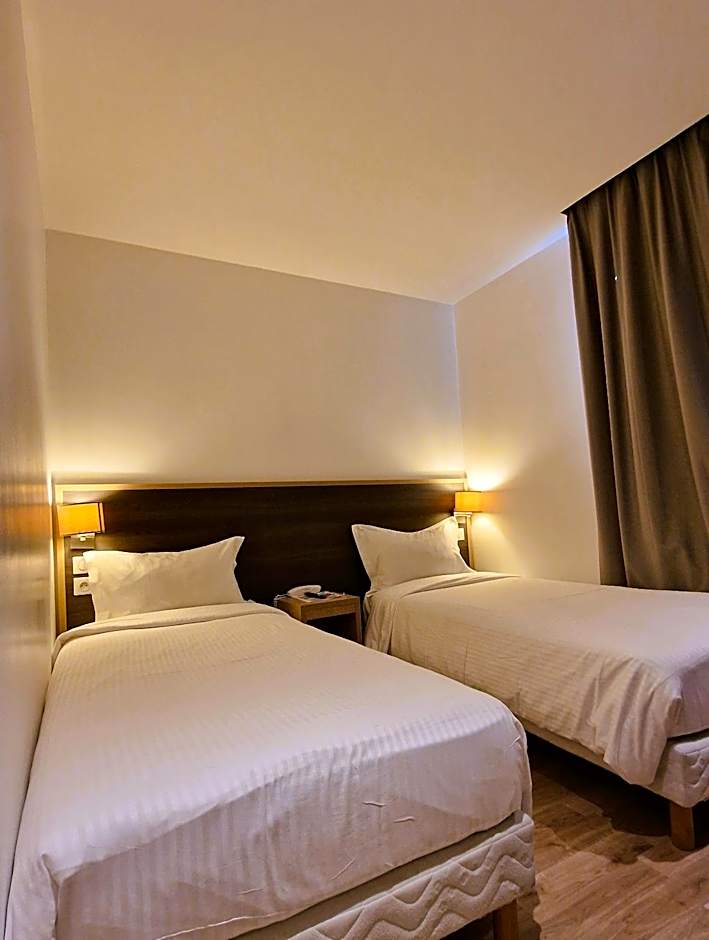 Hôtel Mary's - Caen Centre Gare Sncf