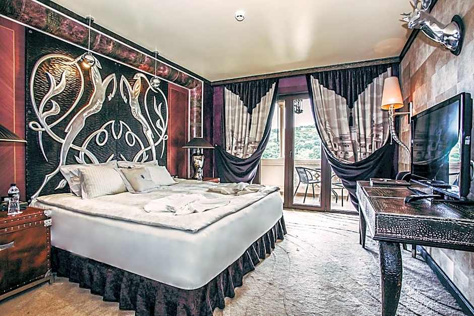 Royal Castle Design & SPA