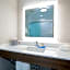 Holiday Inn Express & Suites Phoenix - Glendale Sports Dist By IHG