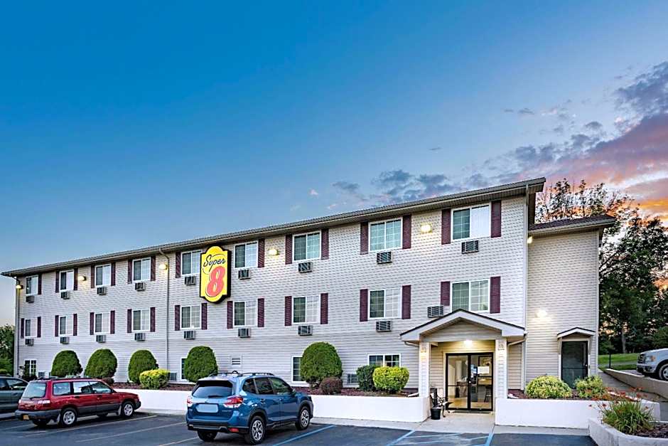 Super 8 by Wyndham Johnstown/Gloversville