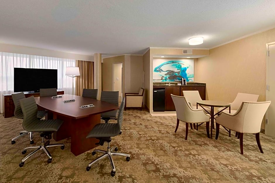 Embassy Suites by Hilton Baltimore-At BWI Airport